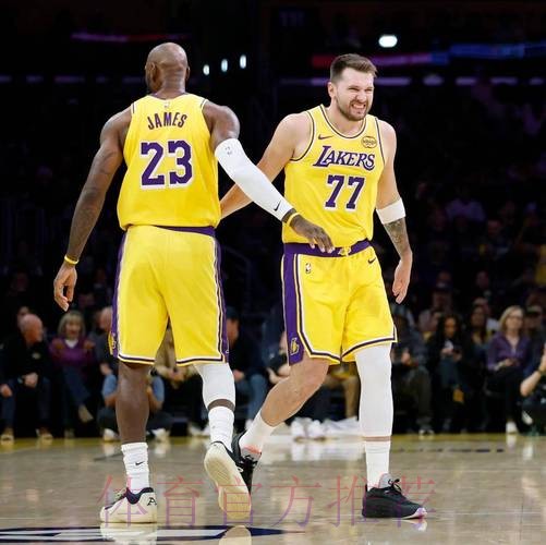 詹姆斯29+9东契奇39分 鲍尔30+11湖人惨败黄蜂 詹姆斯29+9东契奇39分 鲍尔30+11湖人惨败黄蜂